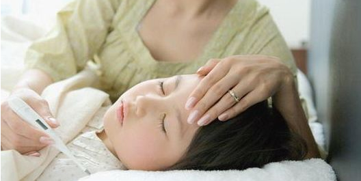 發燒不可怕，醫用酒精擦拭也可以物理降溫[漓峰]